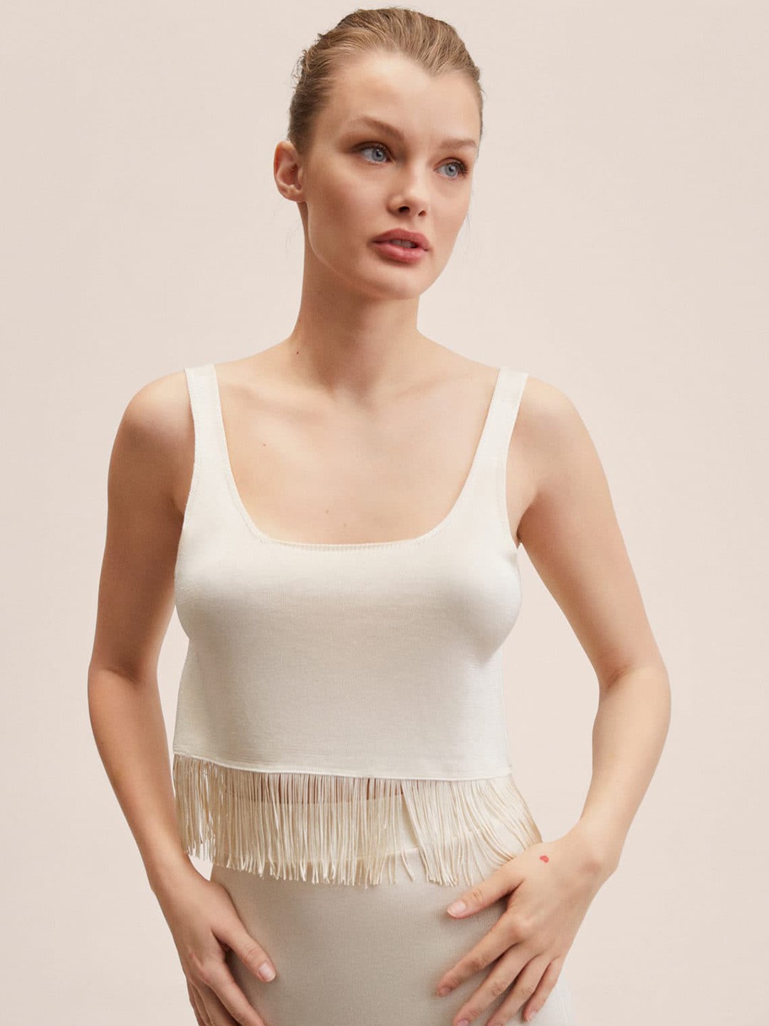 

MANGO Cream-Coloured Fringed Crop Knitted Top