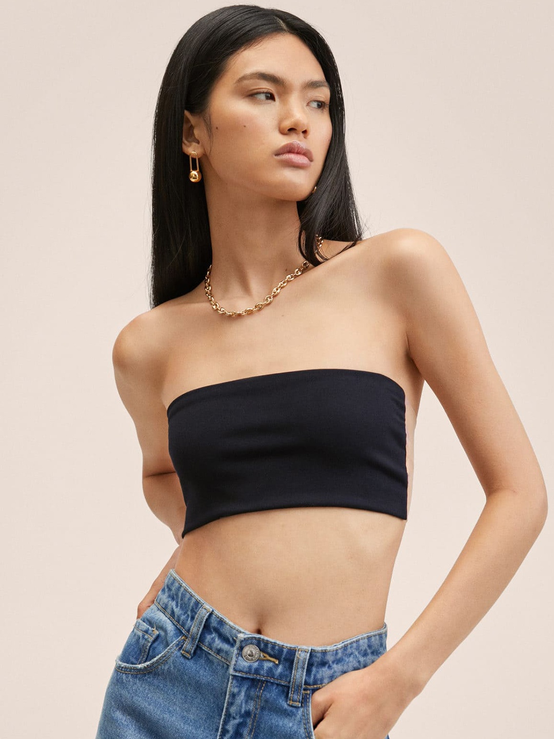 

MANGO Black Off-Shoulder Tube Crop Top