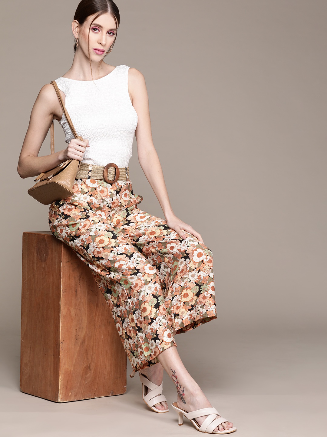 

MANGO Women Rust Orange & Cream-Coloured Floral Printed Cropped Culottes