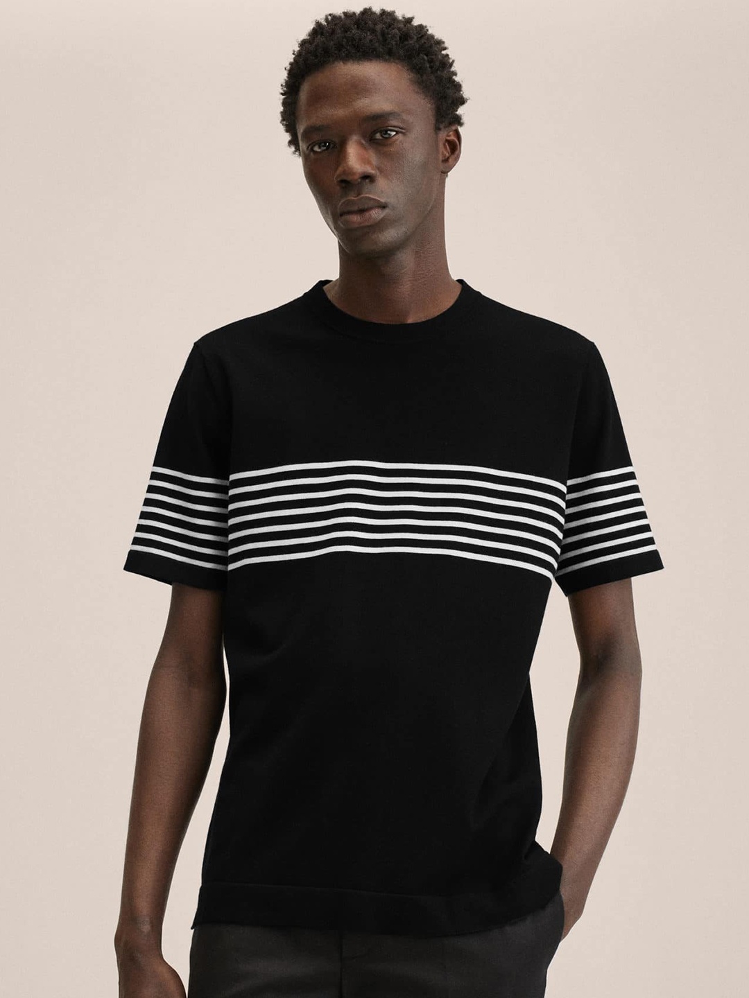

MANGO MAN Men Black & White Striped T-shirt