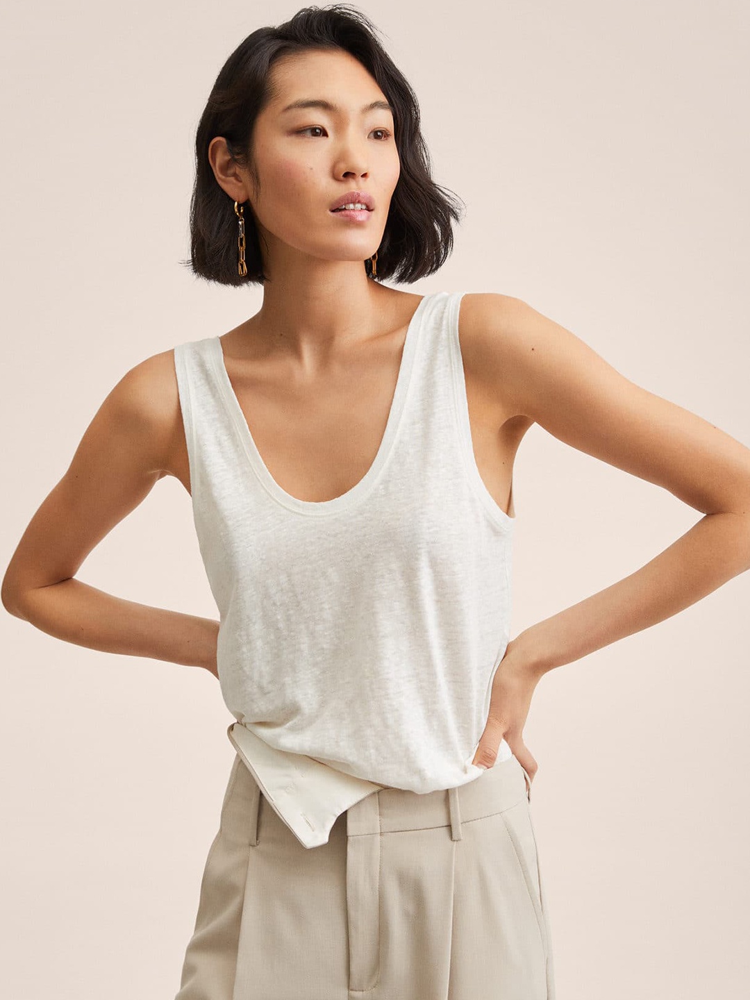 

MANGO White Linen Solid Top
