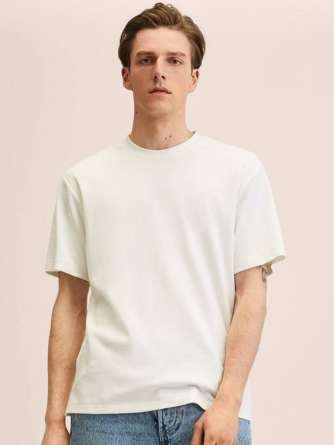 

MANGO MAN White Solid Drop-Shoulder Sleeves T-shirt