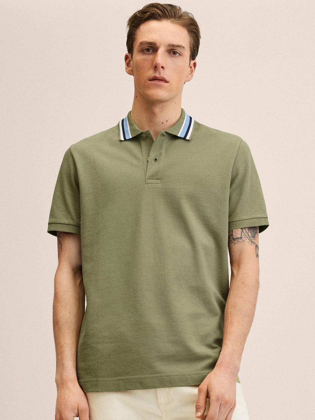 

MANGO MAN Olive Green Pure Cotton Solid Polo Collar T-shirt