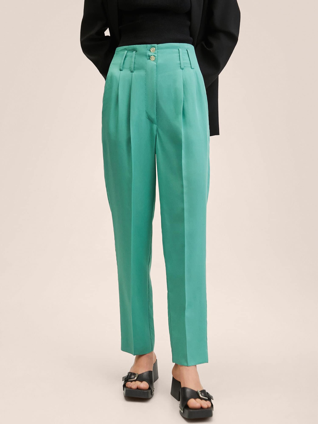 

MANGO Women Green Solid Pleated Trousers