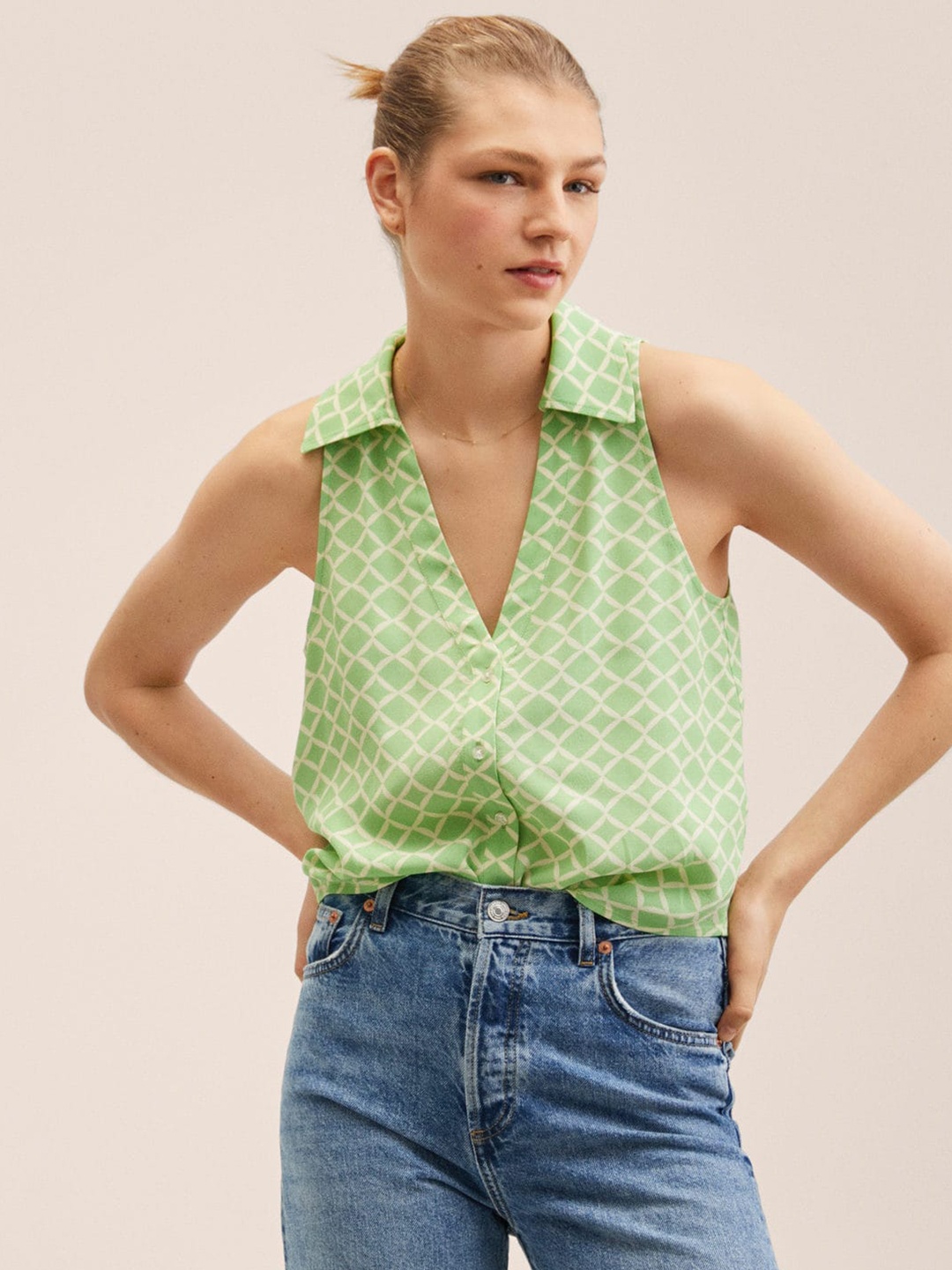 

MANGO Green & Off White Geometric Print Top