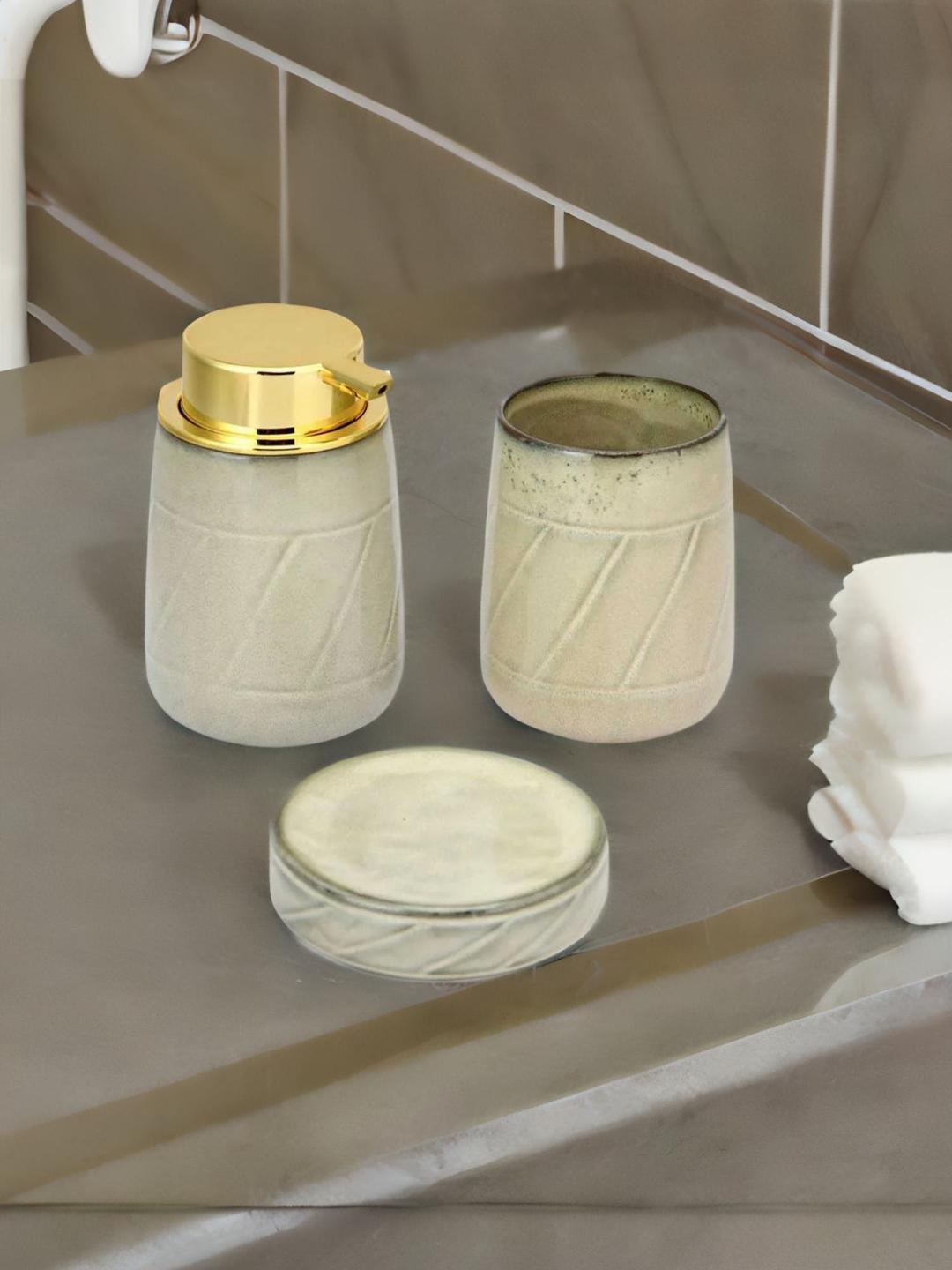 

Athome by Nilkamal Brown & Gold-Toned 3 Pcs Bath Accessory Set