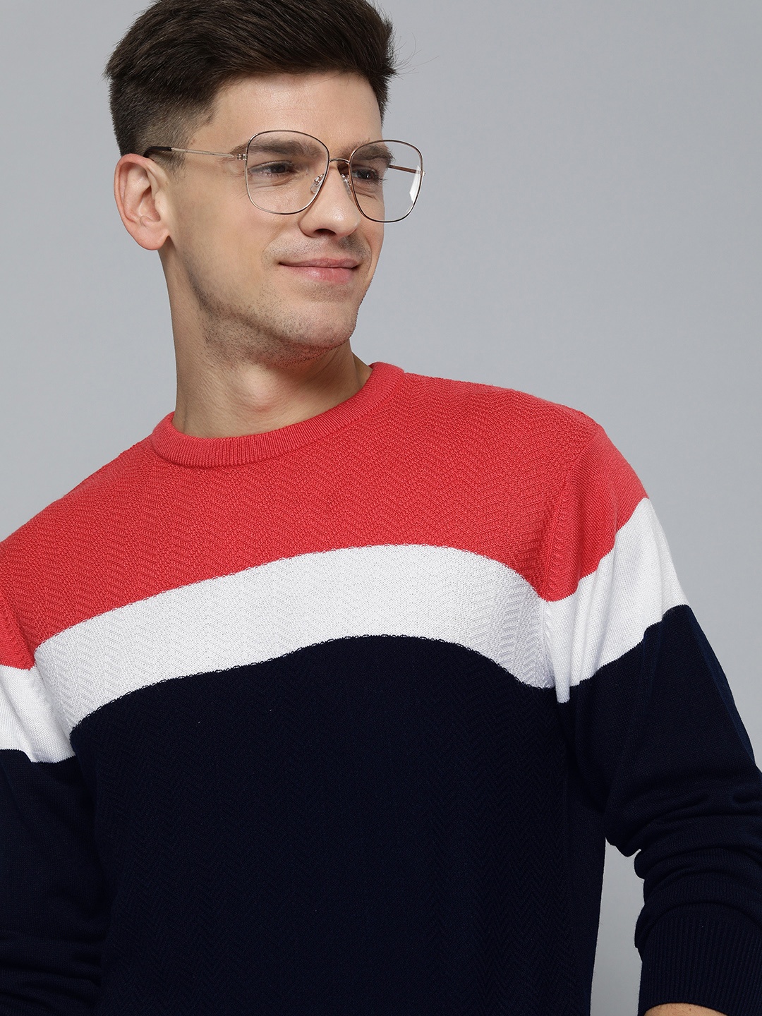 

Mast & Harbour Men Navy Blue & Red Colourblocked Pullover Sweater