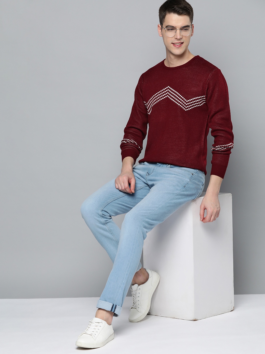 

Mast & Harbour Men Maroon & White Self-Design Acrylic Chevron Pullover