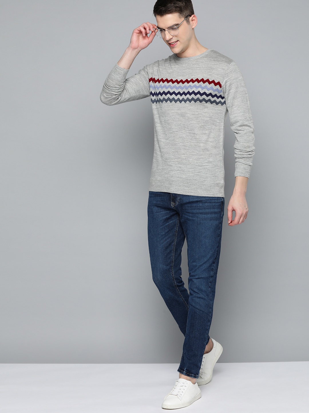

Mast & Harbour Men Grey Melange & Blue Self-Design Acrylic Chevron Pullover