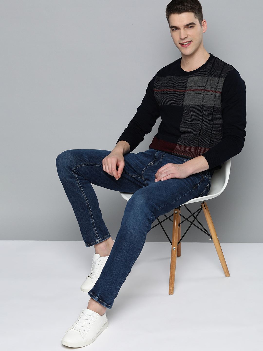 

Mast & Harbour Men Navy Blue & Charcoal Grey Self-Checked Pullover Sweater