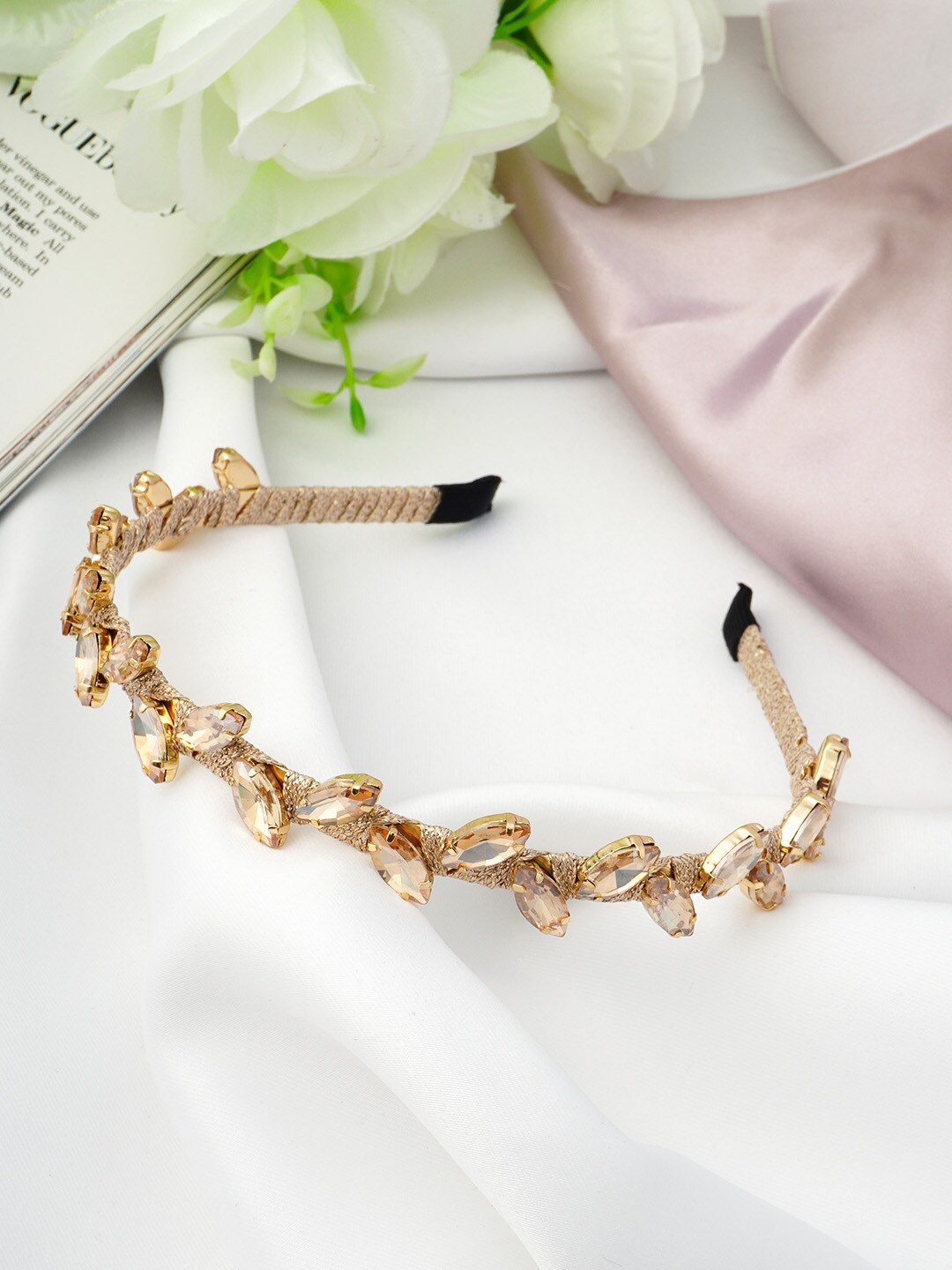 

Ferosh Women Gold-Toned Embellished Hairband