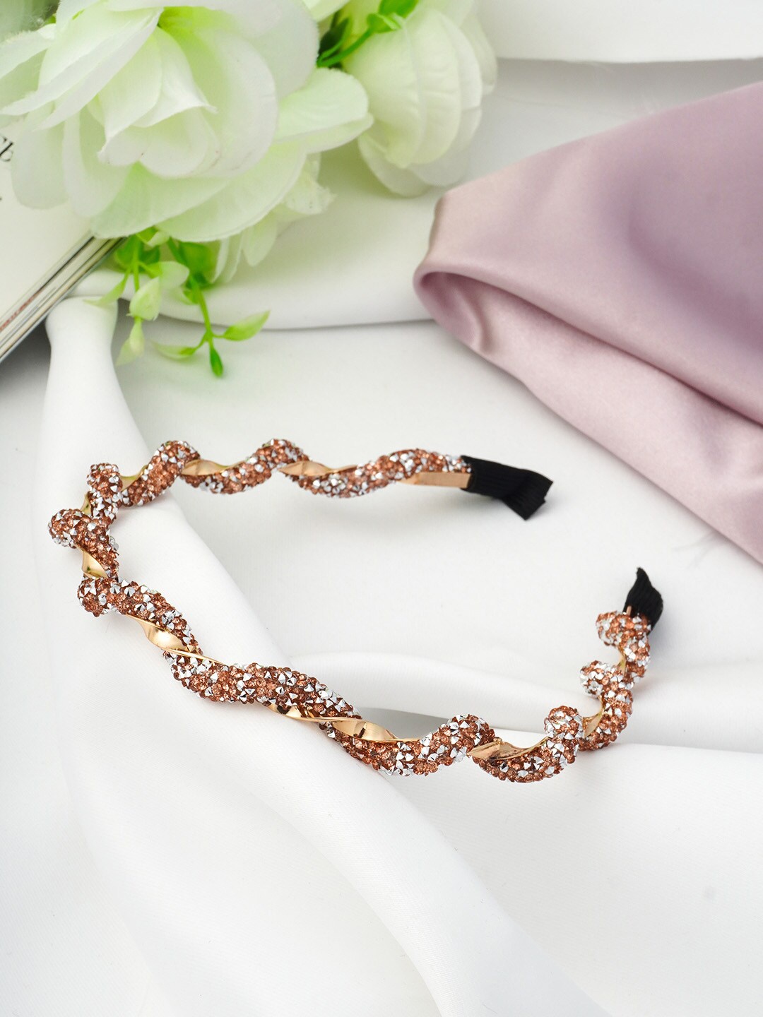 

Ferosh Women Gold-Toned Embellished Hairband