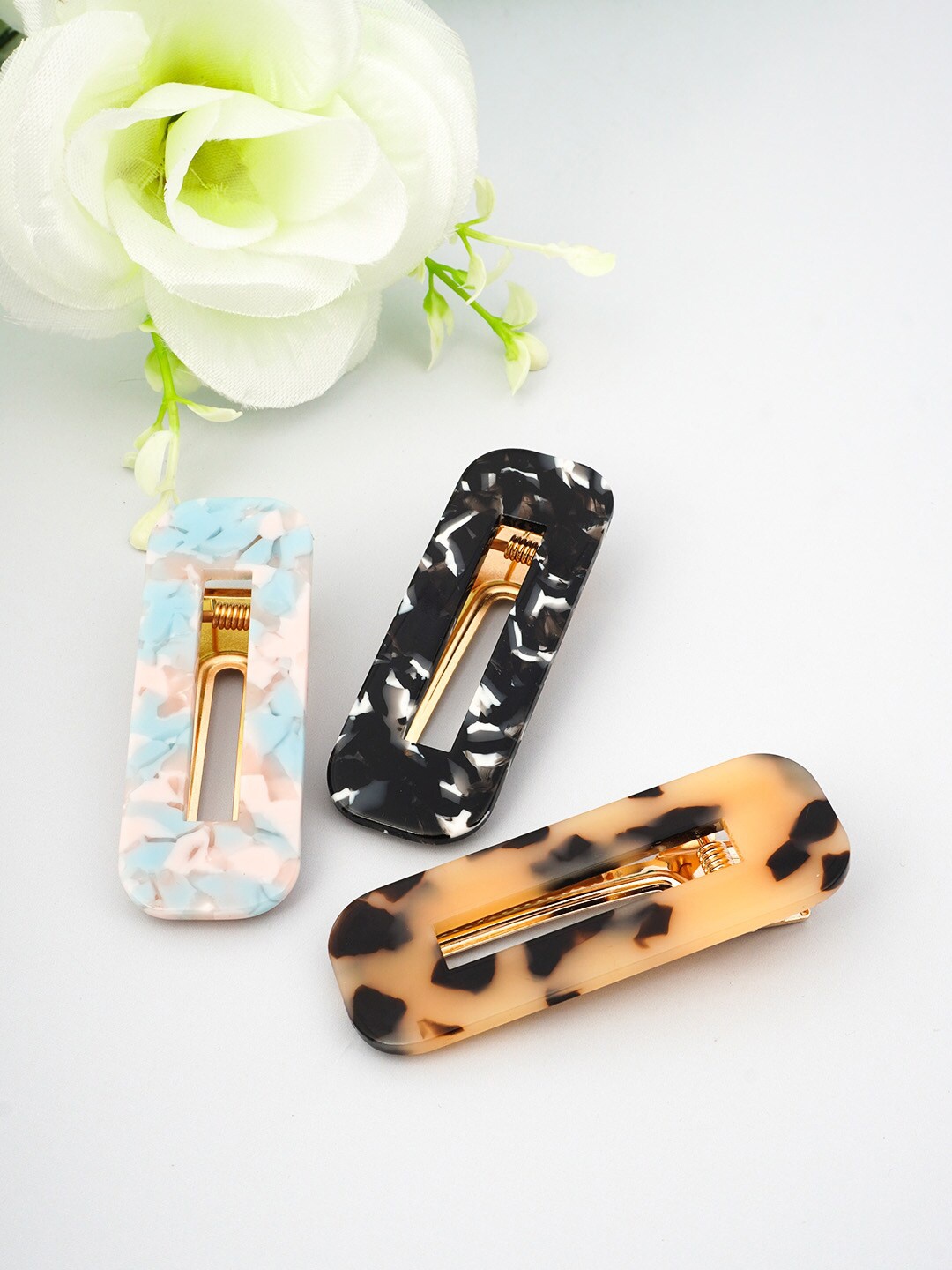 

Ferosh Women Black & Blue Set of 3 Alligator Hair Clips