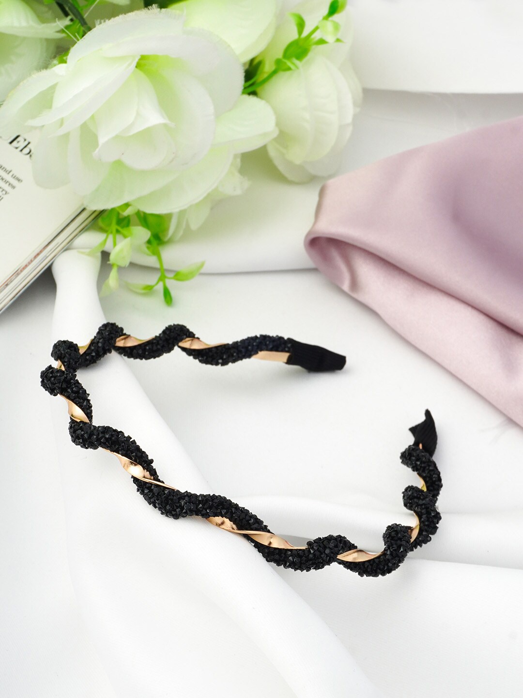 

Ferosh Women Black & Gold-Toned Embellished Hairband