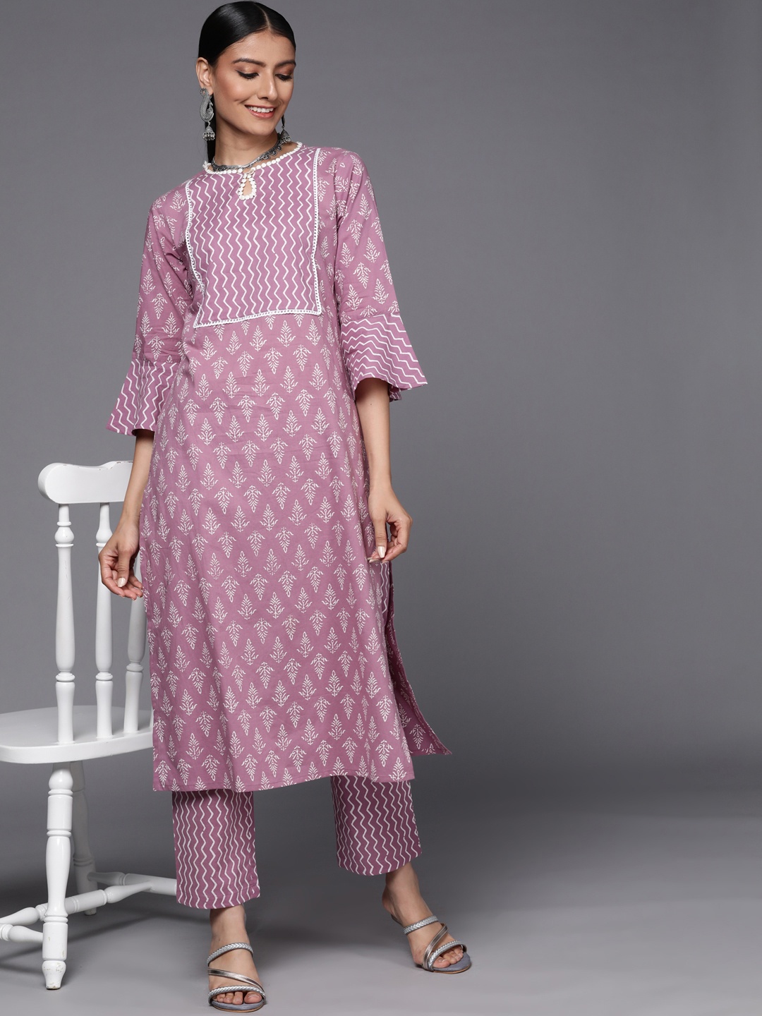 

Varanga Women Mauve Pure Cotton Ethnic Motifs Printed Kurta with Trousers