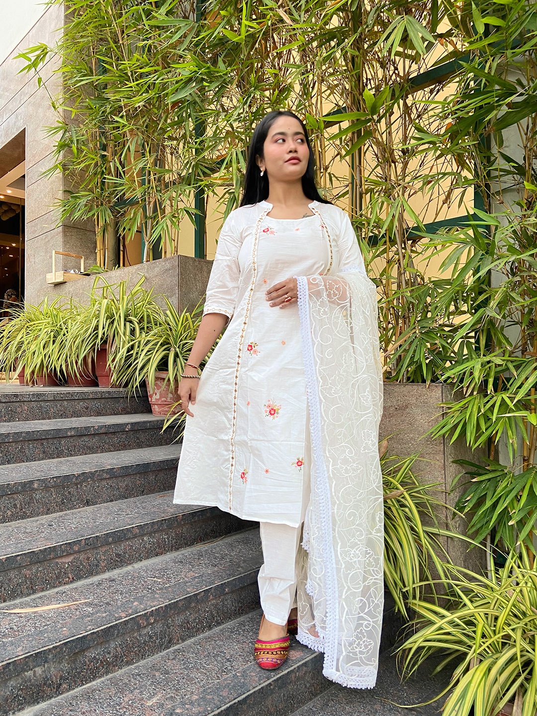 Vishudh Women White Ethnic Motifs Embroidered Panelled Mirror Work Kurta with Trousers