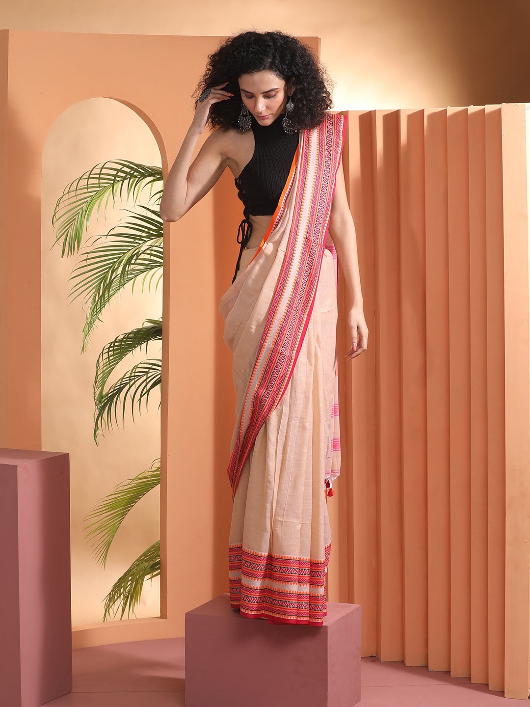 

BEATITUDE Beige & Red Pure Cotton Saree
