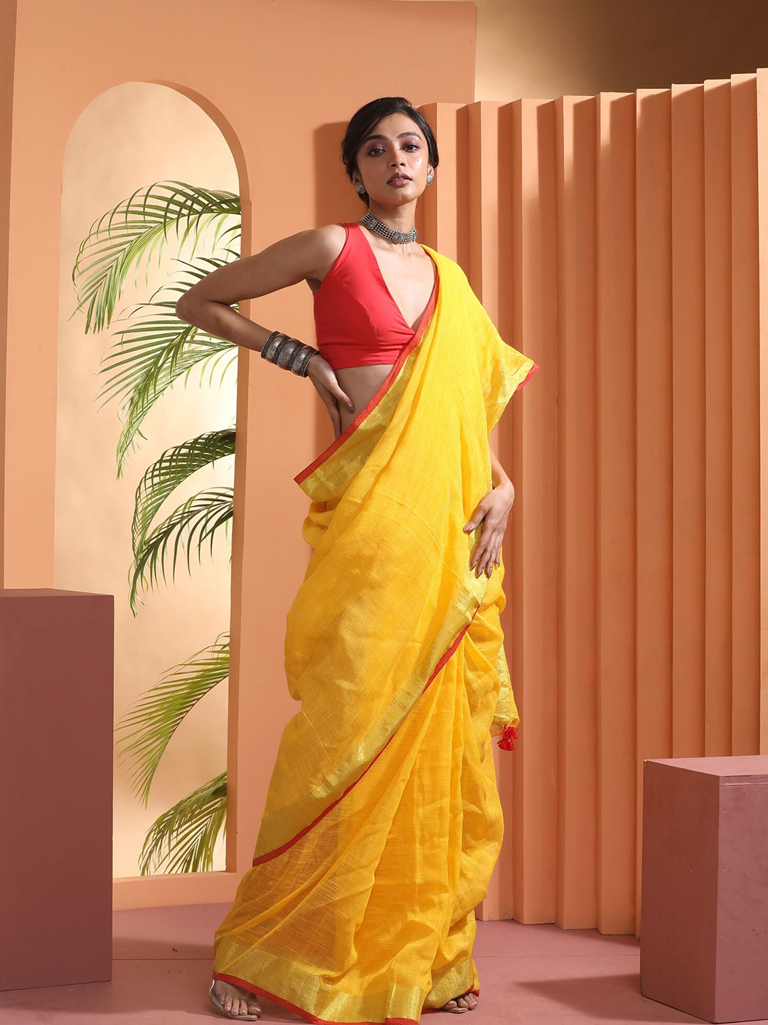 

BEATITUDE Yellow & Red Zari Pure Linen Saree