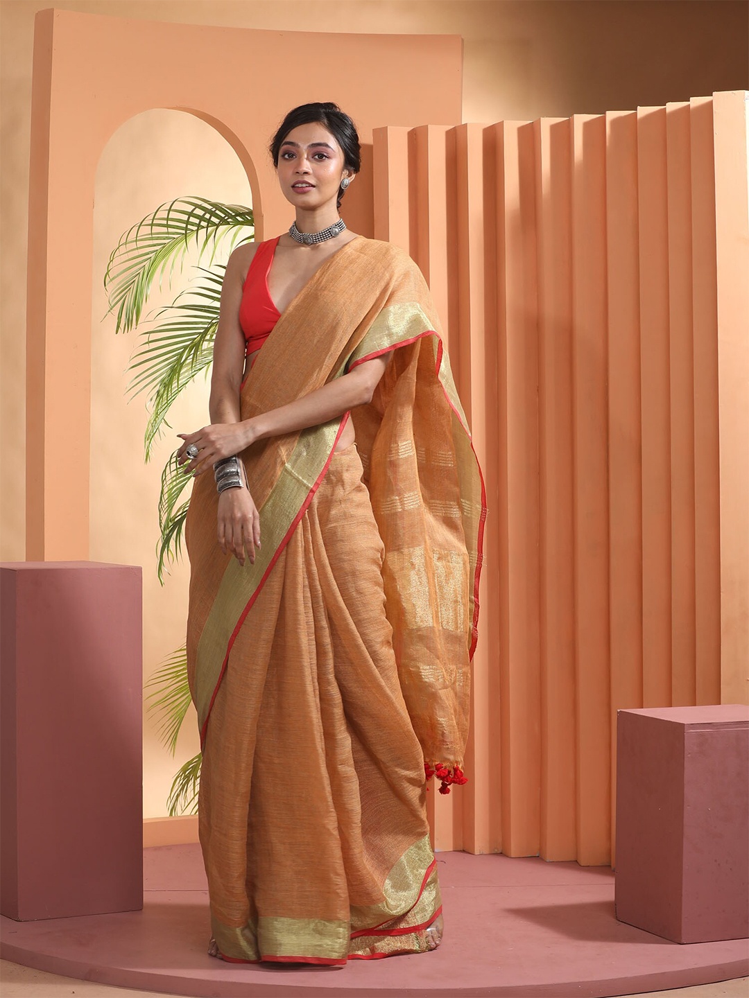 

BEATITUDE Beige & Red Zari Pure Linen Saree