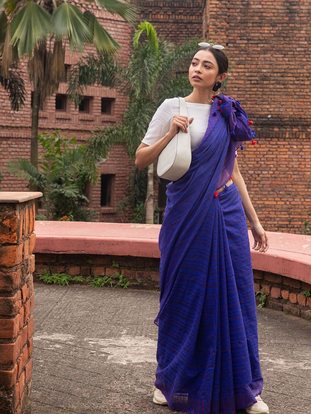 

BEATITUDE Blue Striped Pure Cotton Saree