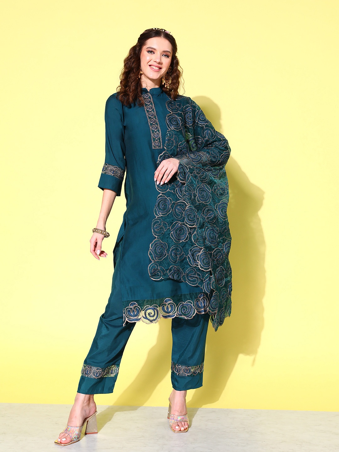 

Indo Era Women Teal Ethnic Motifs Kurta With Trousers & Dupatta