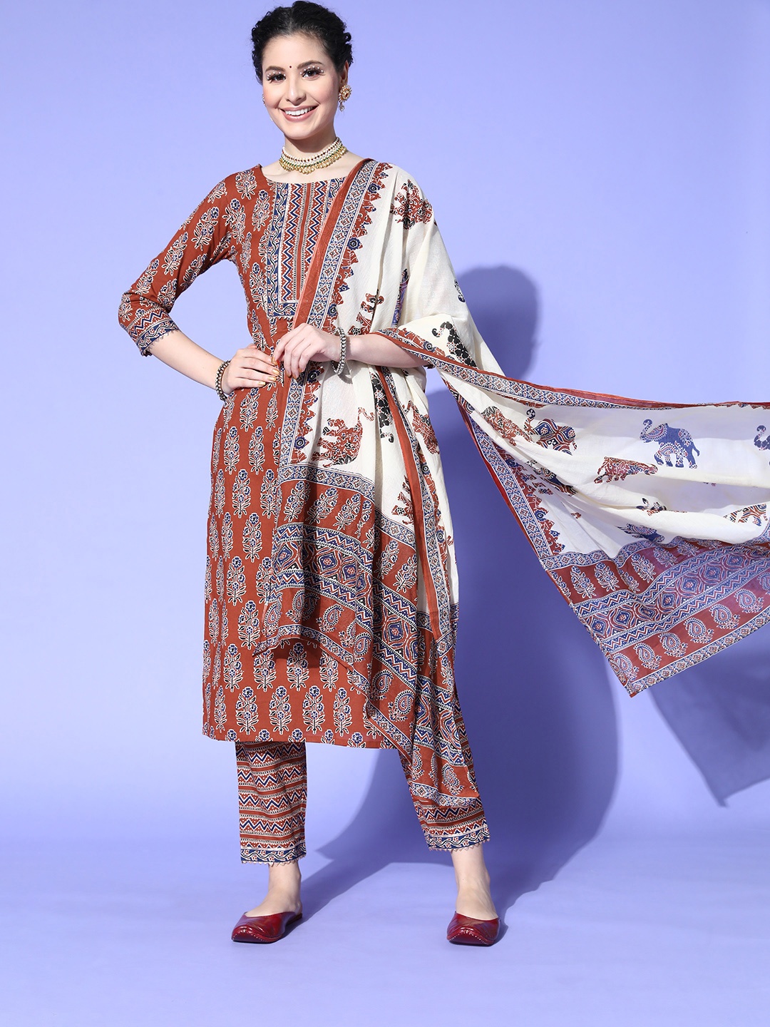 

Indo Era Women Ethnic Motifs Cotton Blend Print Parade Kurta Set, Rust