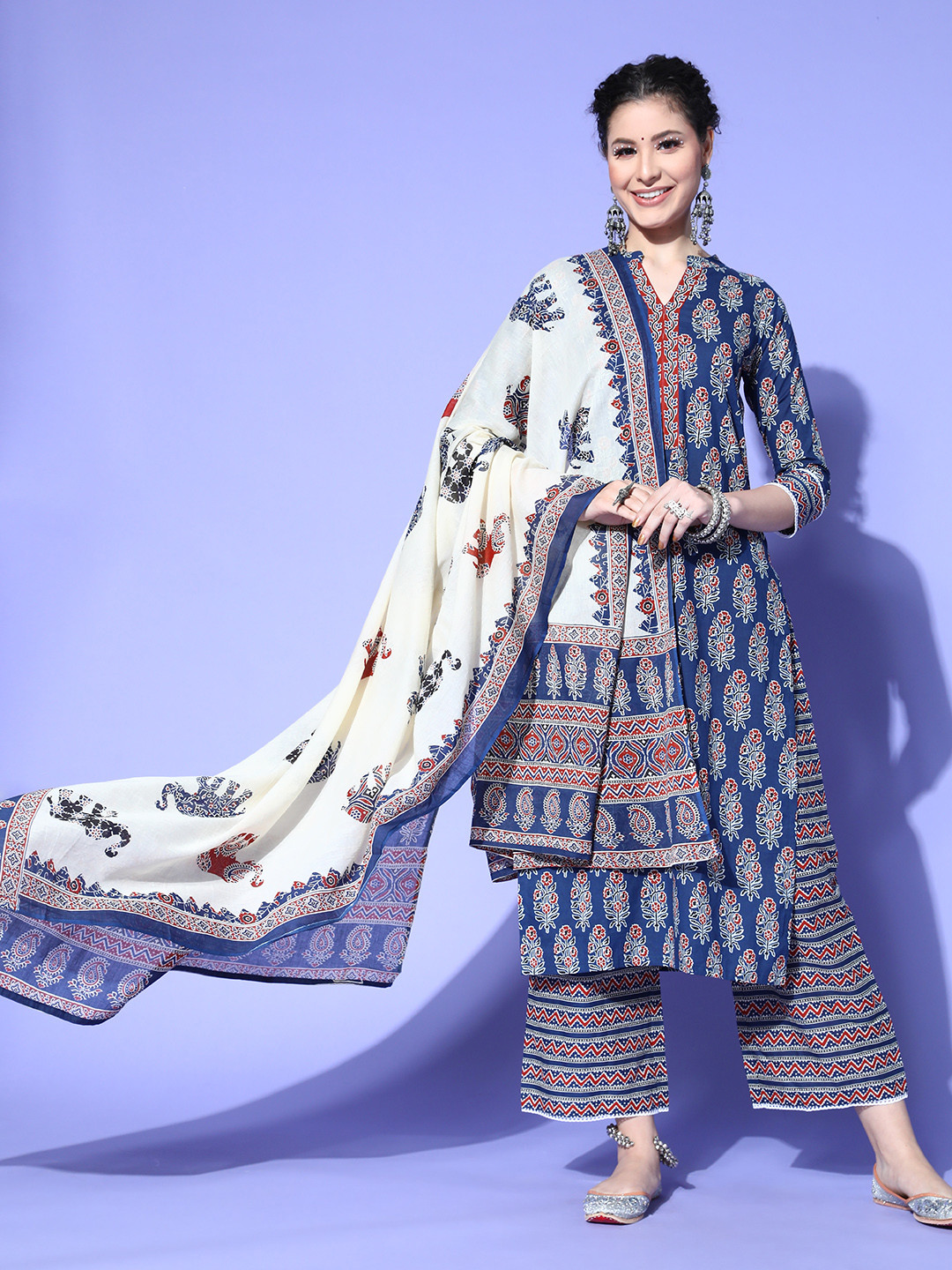 

Indo Era Women Ethnic Motifs Cotton Blend Print Parade Kurta Set, Blue