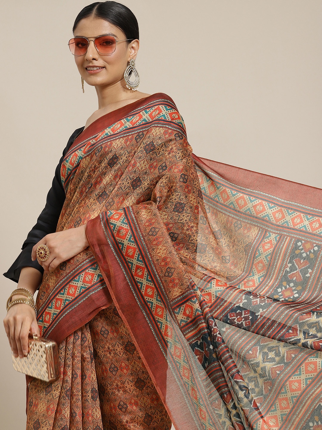 

Silk Land Kalamkari Cotton Blend Block Print Digital Print Saree, Brown