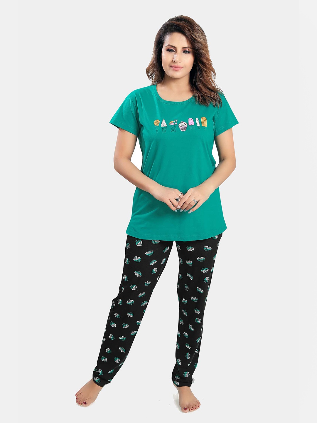 

Ever Loved Women Green Printed Cotton Night suit