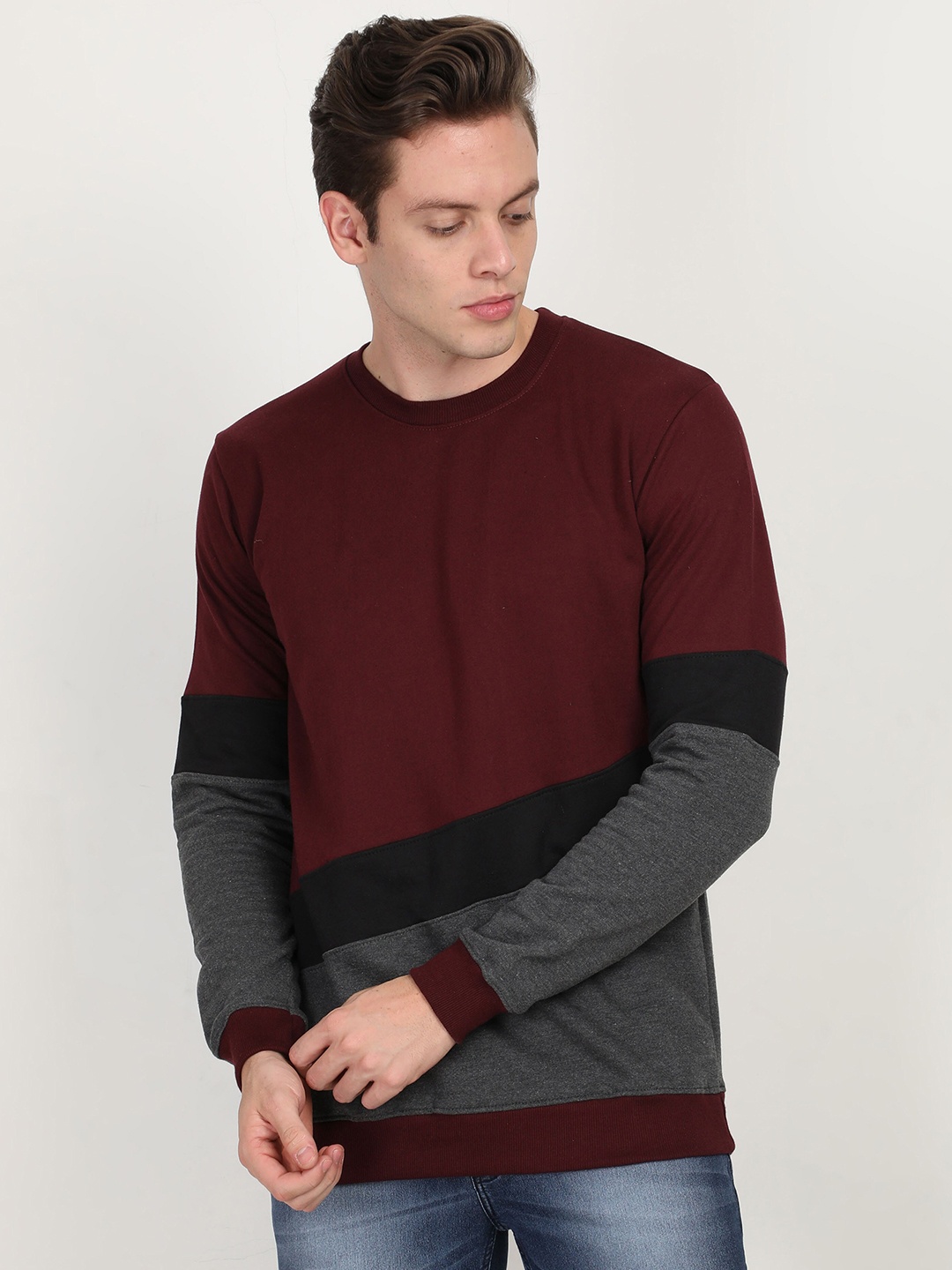 

Fleximaa Men Multicoloured Colourblocked Sweatshirt, Multi