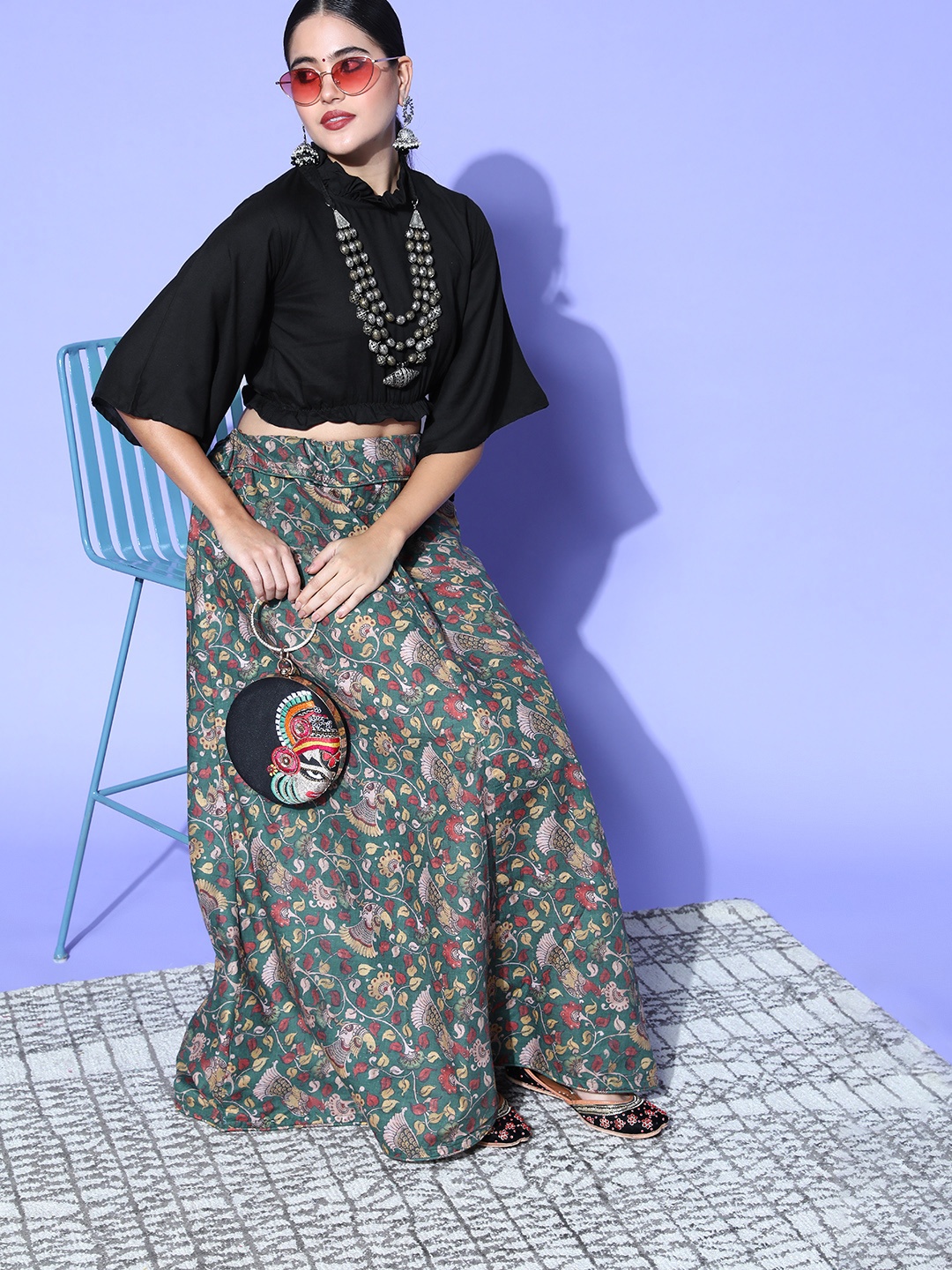 

InWeave Women Black & Green Solid Crop Top with Printed Maxi Skirt Co-Ords