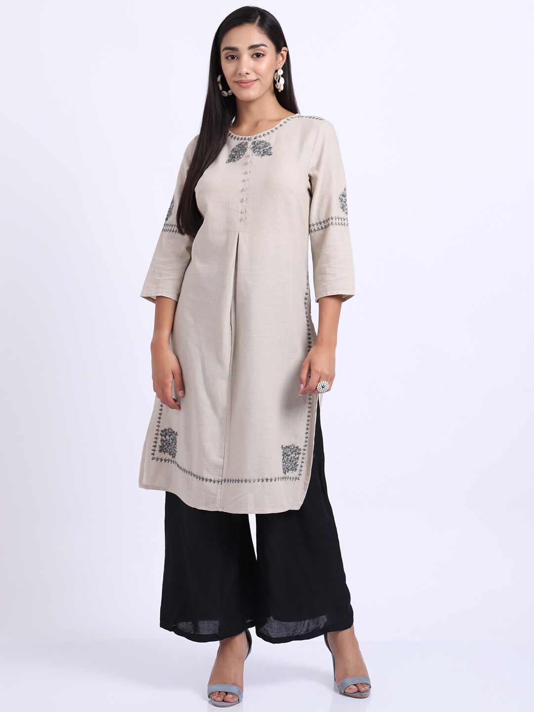 

Cantabil Cream-Coloured Floral Embroidered Kurti