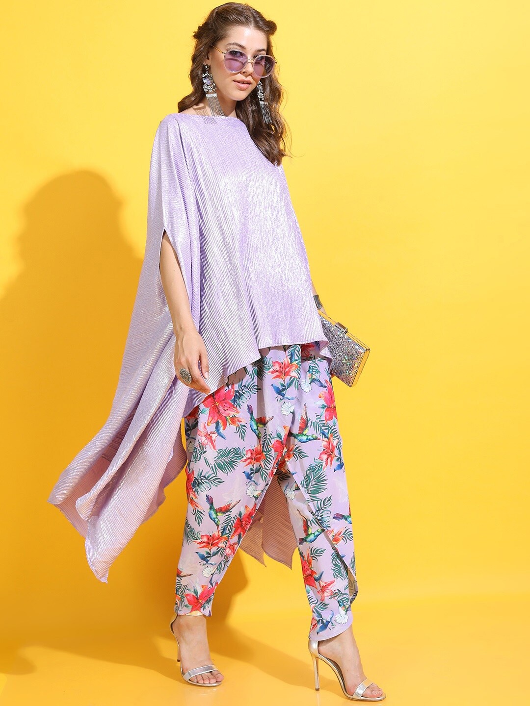 

Vishudh Women Mauve Self Design Kaftan Kurta With Dhoti Pants