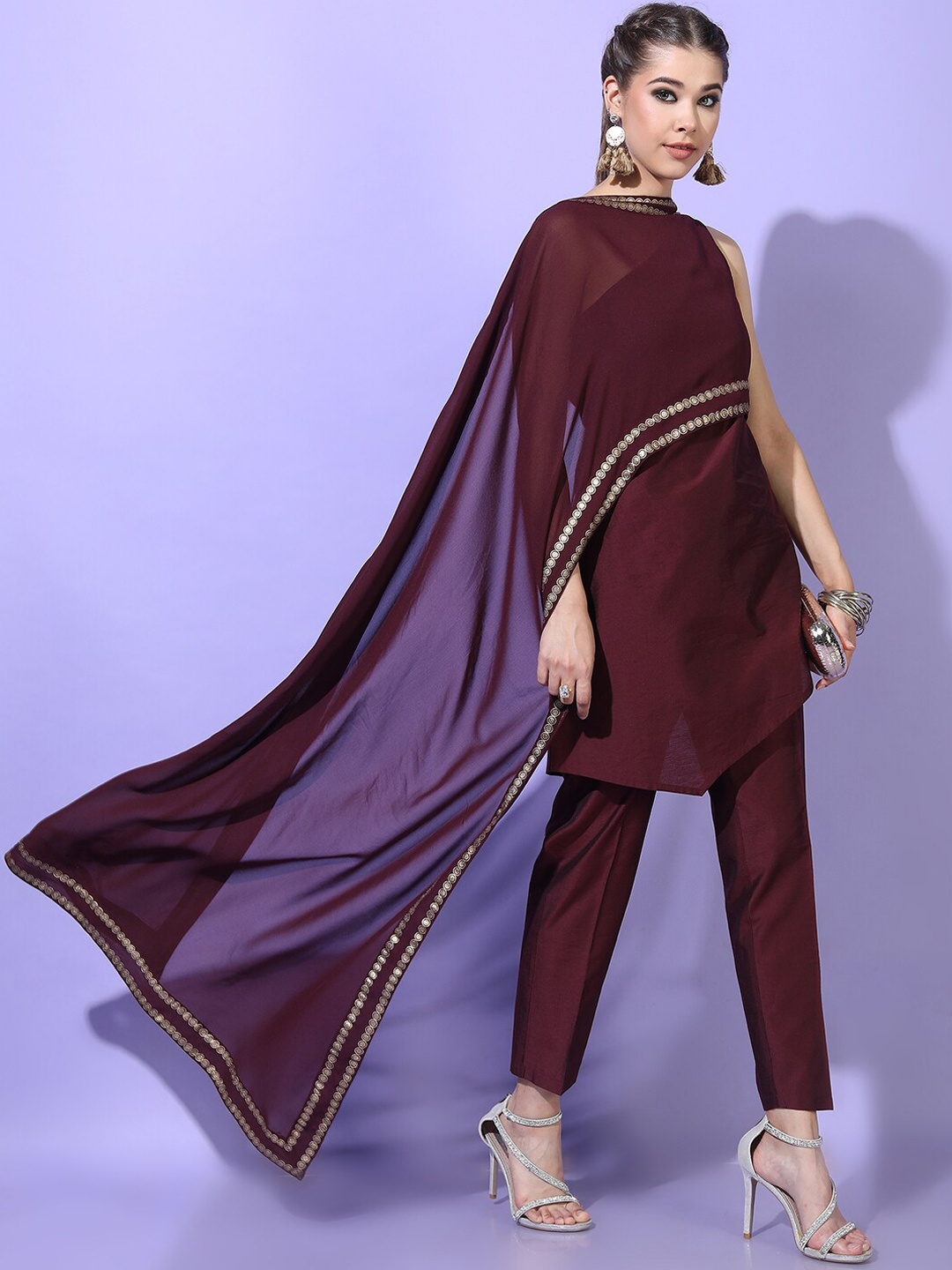 

Vishudh Women Maroon Solid Poly Georgette Kurta with Trouser