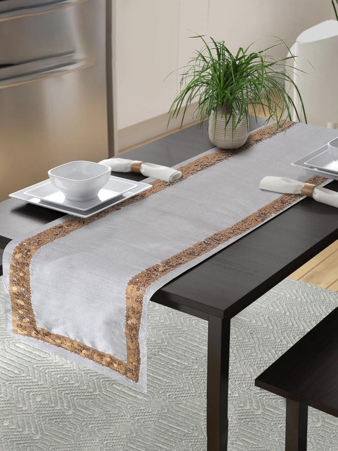 

Alina decor Grey & Gold-Colored Solid Embellished Table Runner