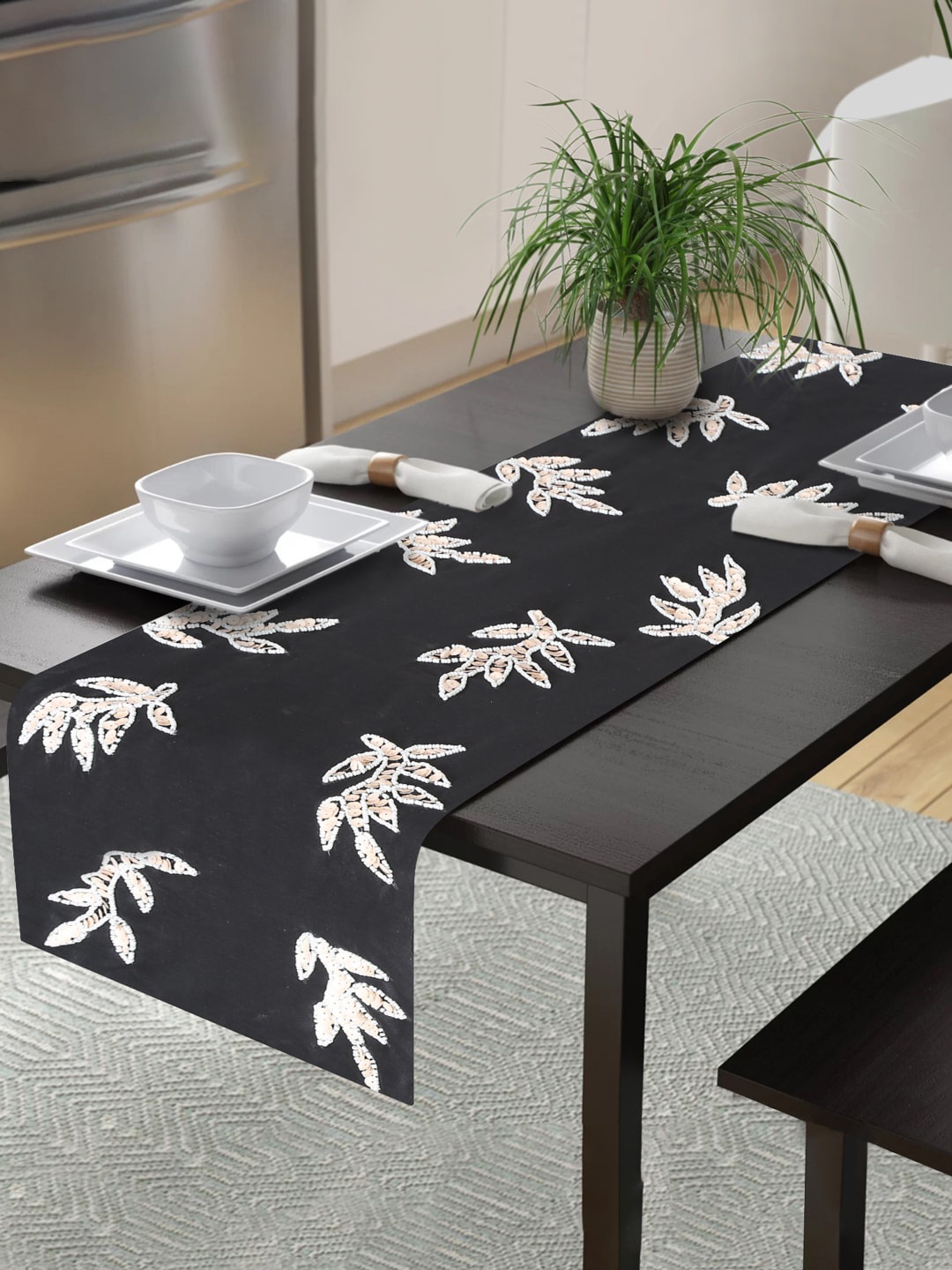 

Alina decor Black & White Embroidered Table Runner