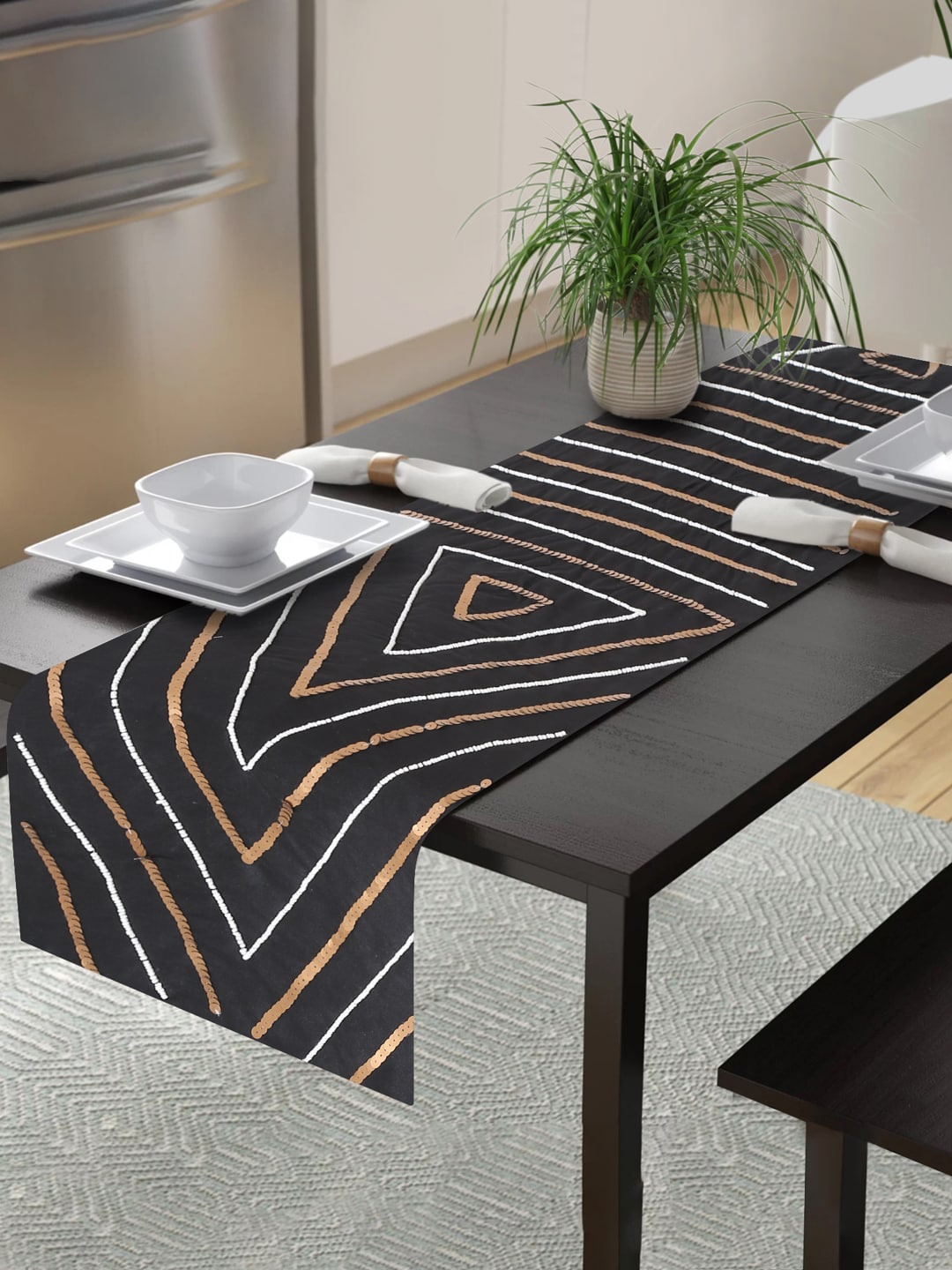 

Alina decor Black & White Embellished 6-Seater Table Runner