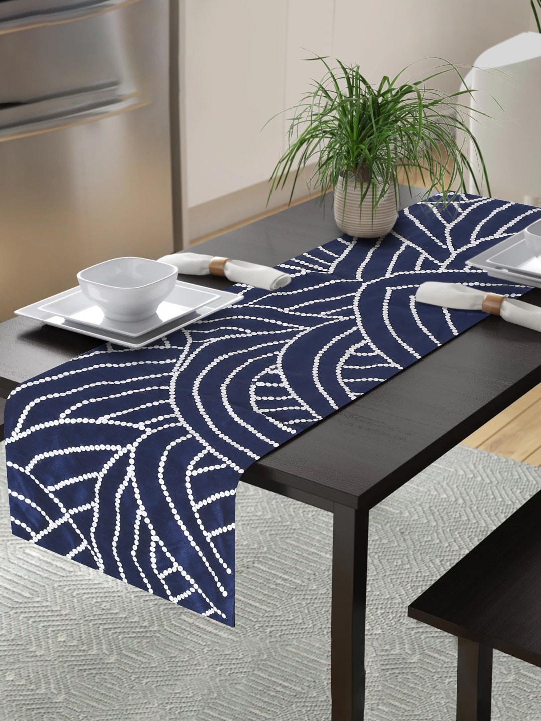 

Alina decor Blue Embroidered 6-Seater Table Runner