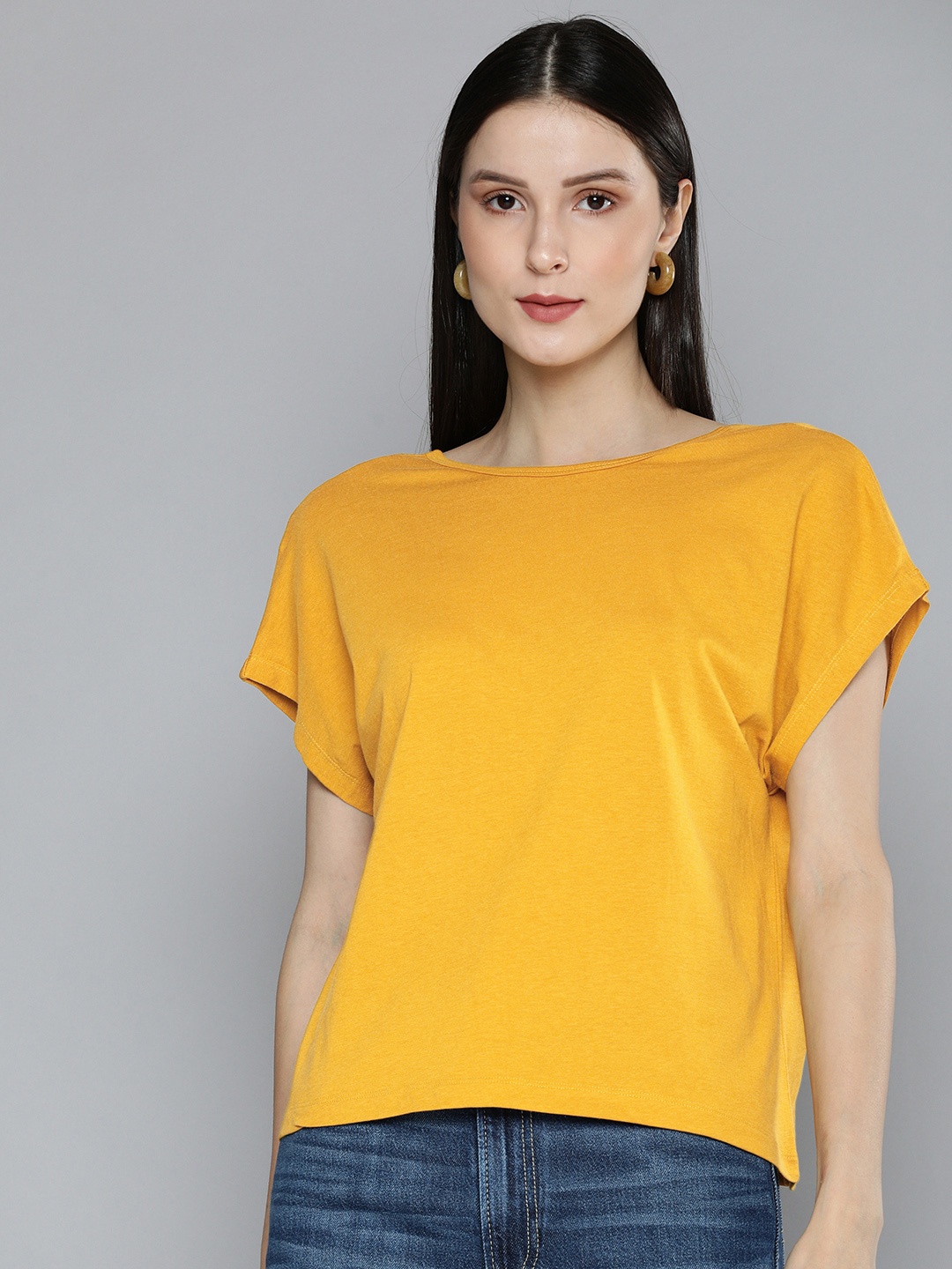 

Harvard Mustard Yellow Solid Round Neck Raglan Sleeves Tie-Ups Knitted Regular Top