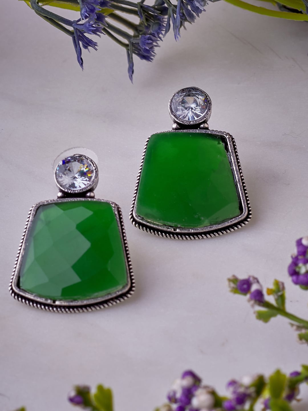 

ATIBELLE Green Contemporary Drop Earrings