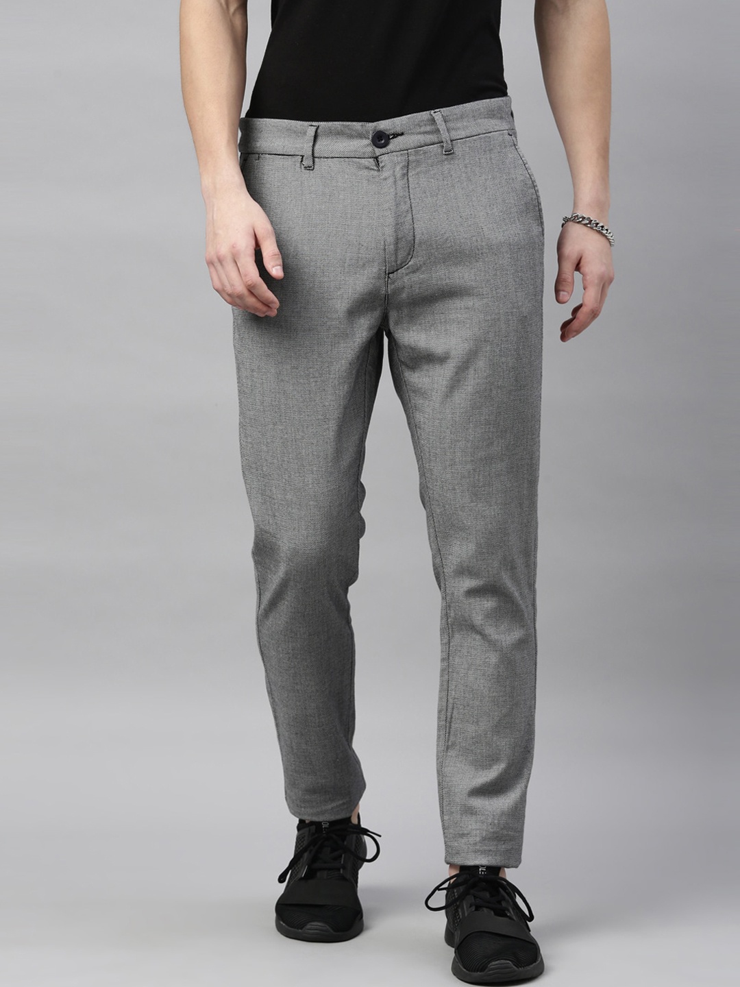 

Breakbounce Men Grey Textured Pure Cotton Slim Fit Trousers