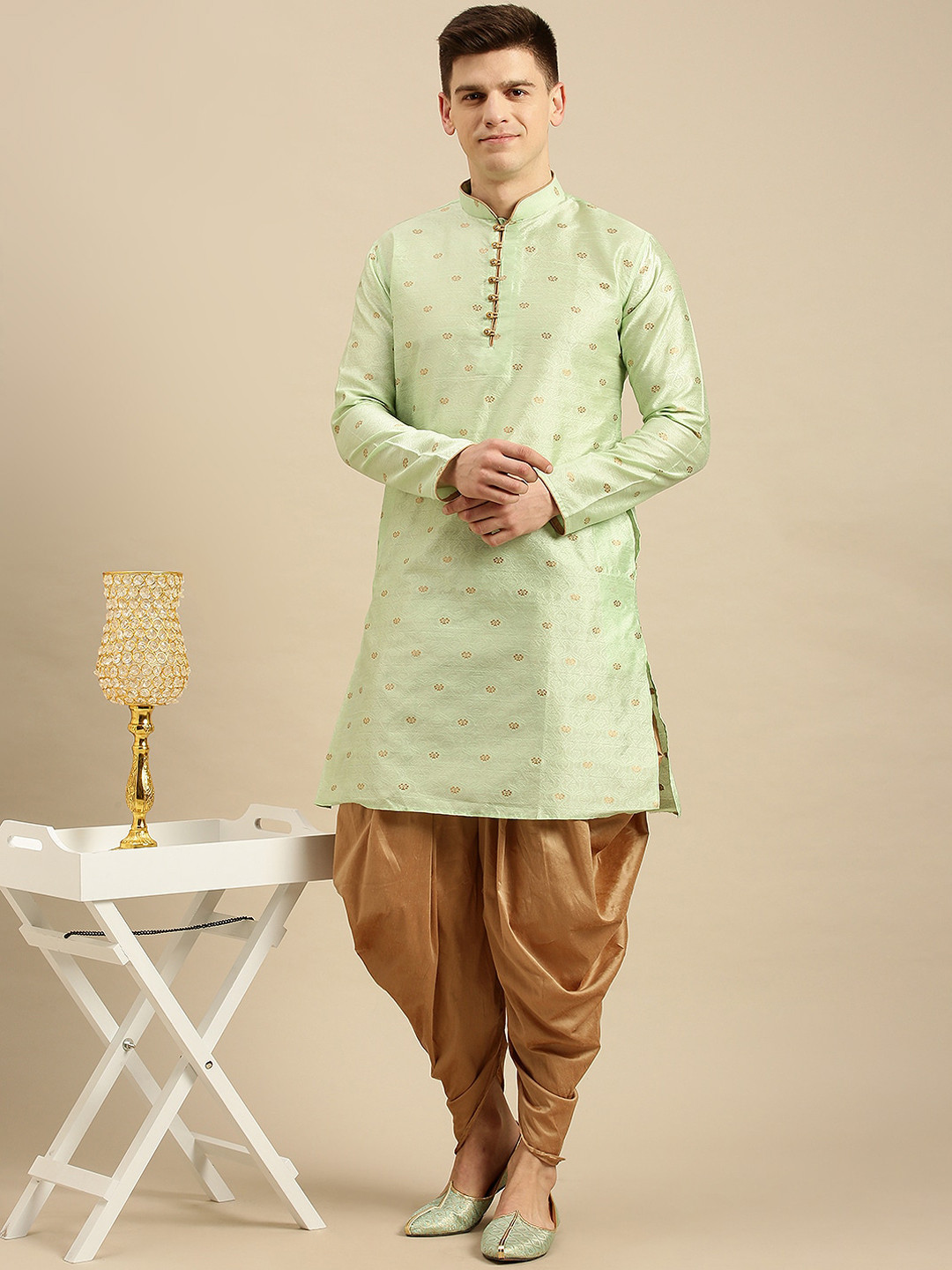 

Sanwara Men Light Green Woven Jacquard Ethnic Kurta Set