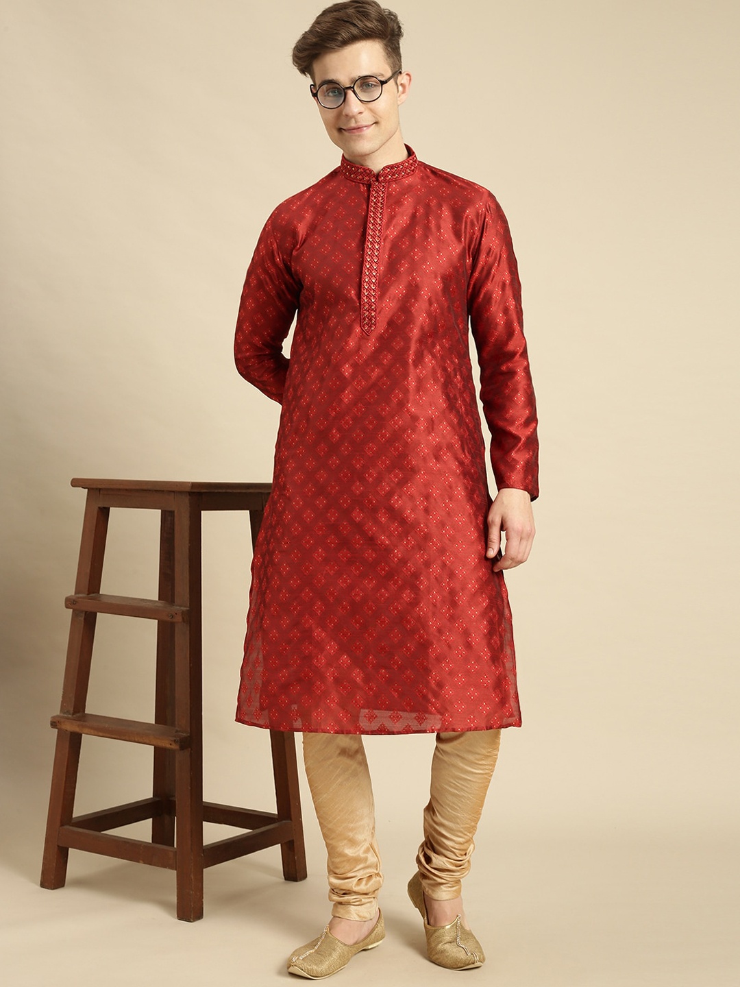 

Sanwara Men Red Ethnic Motifs Kurta with Churidar