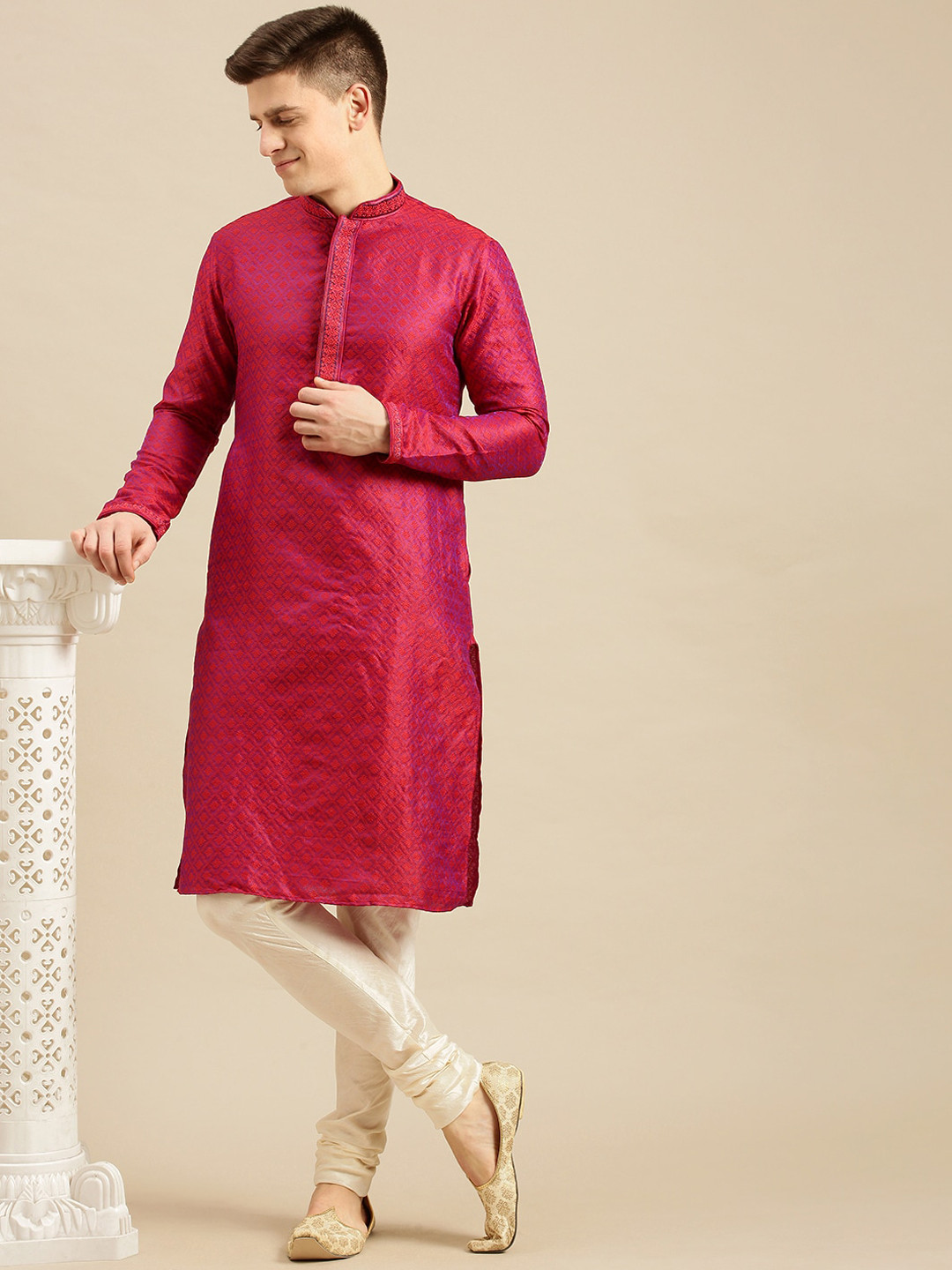 

Sanwara Men Pink Ethnic Motifs Embroidered Thread Work Kurta with Churidar