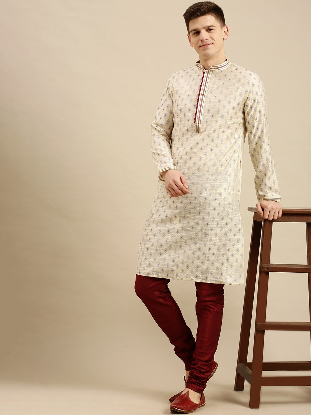 

Sanwara Men Cream-Coloured & Maroon Ethnic Motifs Kurta with Churidar & Dupatta