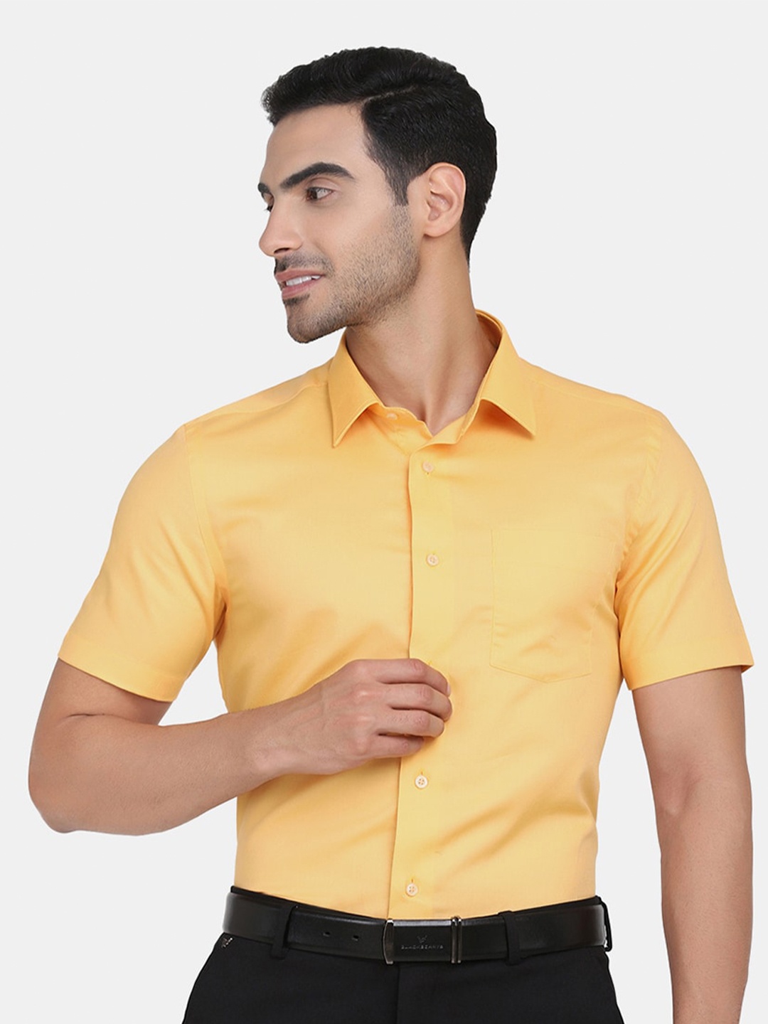 

Blackberrys Men Yellow Slim Fit Cotton Formal Shirt