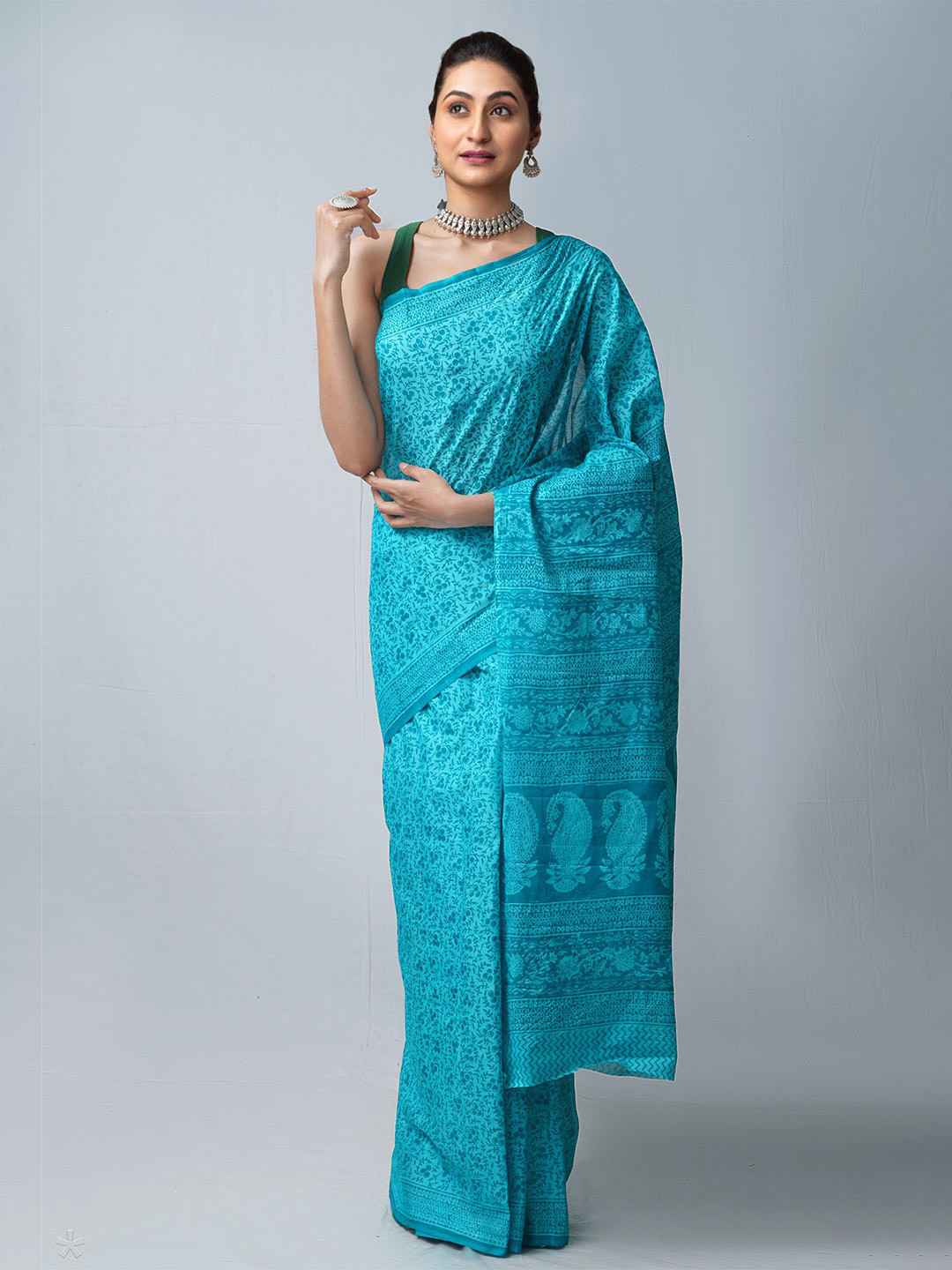 

Unnati Silks Blue & Turquoise Blue Ethnic Motifs Pure Cotton Block Print Saree