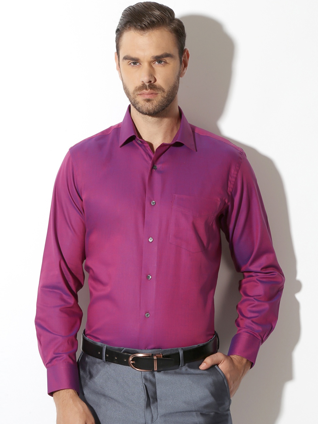 

Van Heusen Men Lavender Slim Fit Solid Formal Shirt