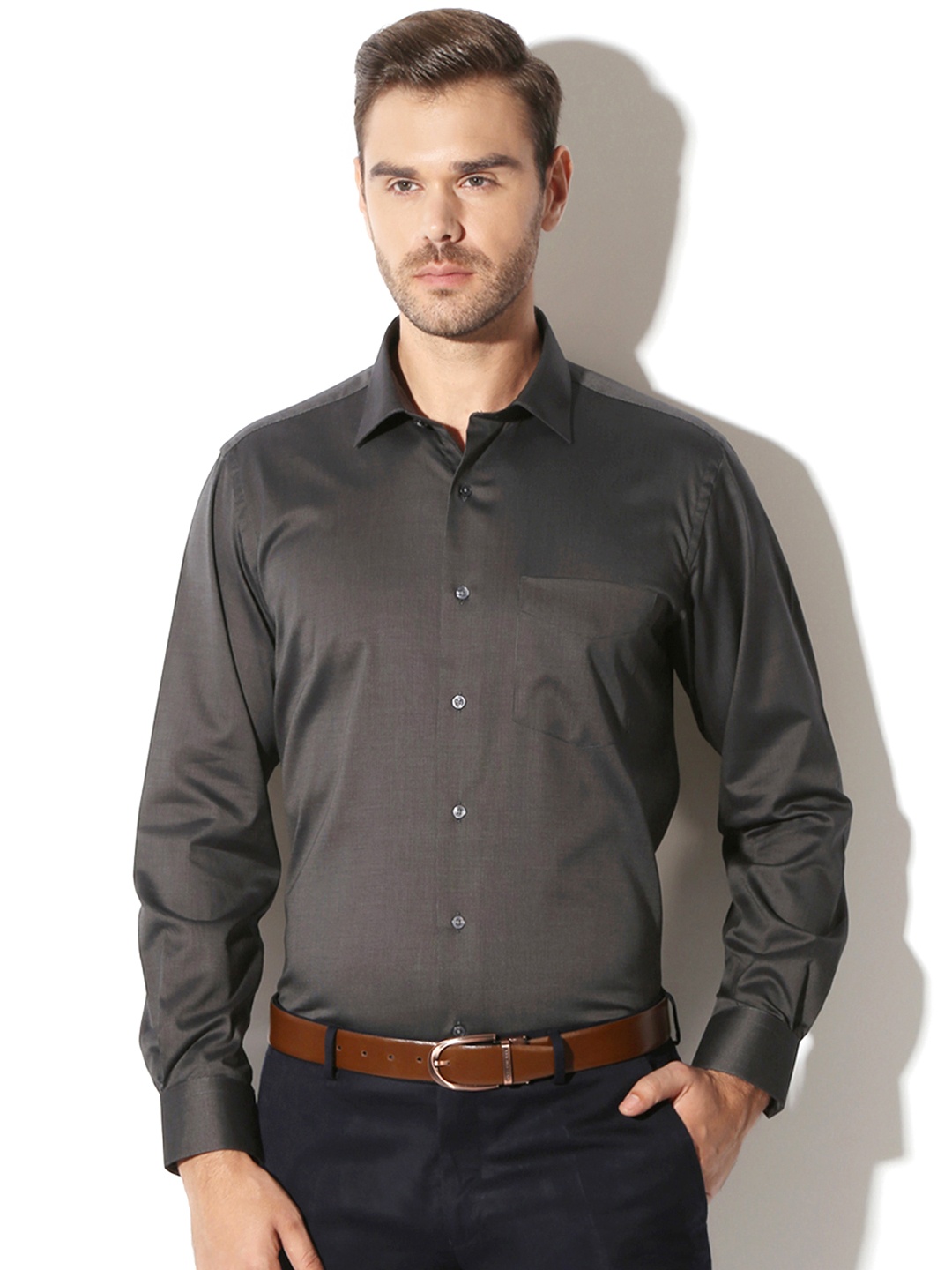 

Van Heusen Men Charcoal Grey Slim Fit Solid Formal Shirt