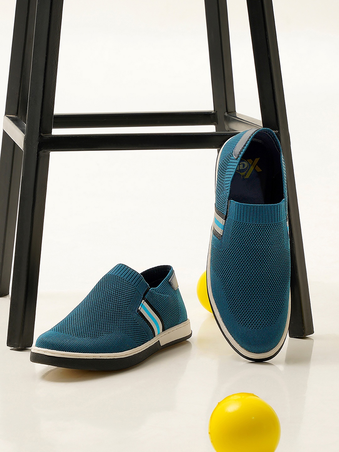 

ID Men Blue Fly Knit Slip-On Sneakers